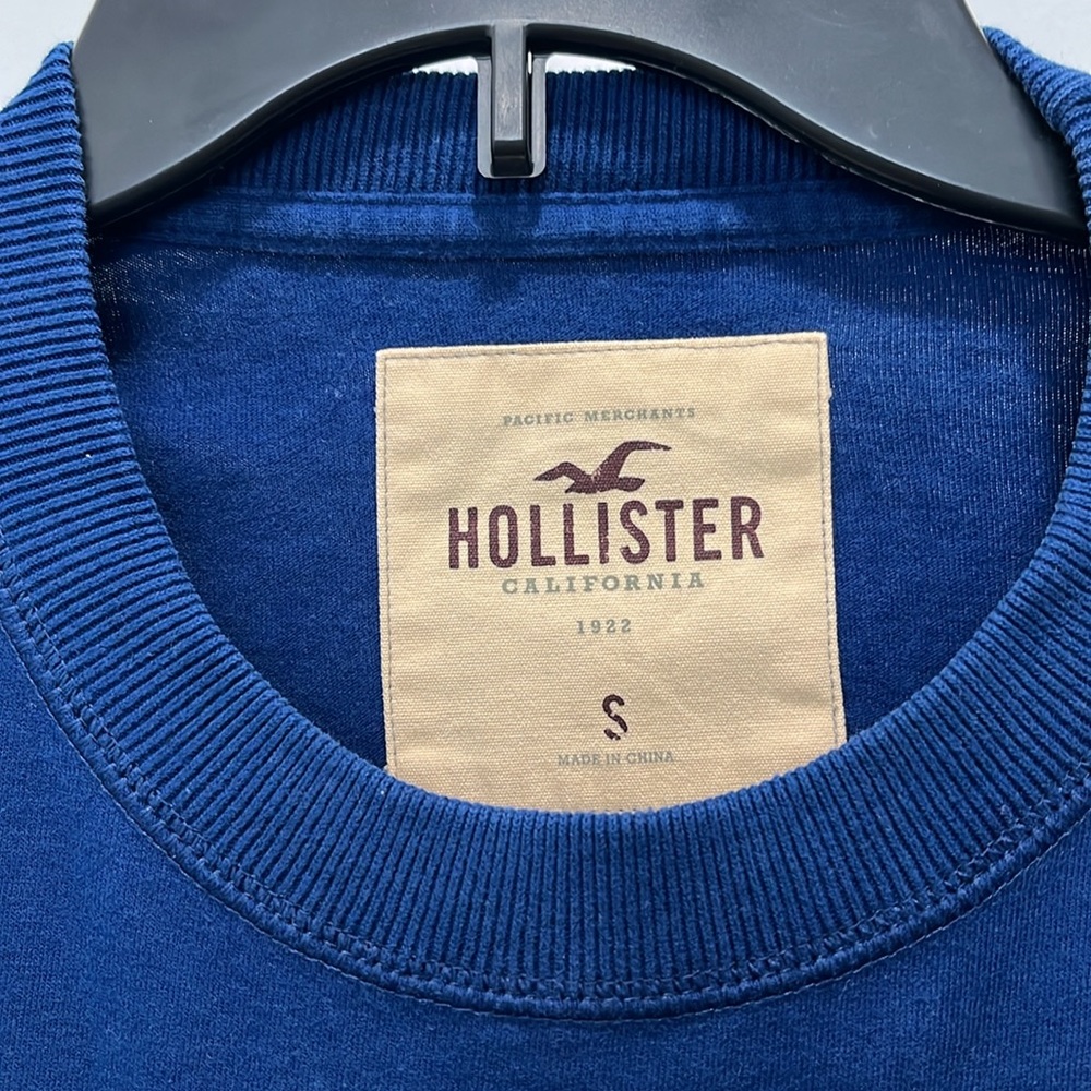 Hollister Navy Blue Long Sleeve Logo Tee - Picture 2 of 4